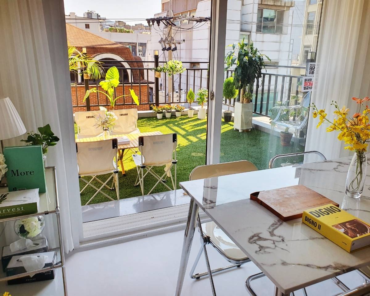 Hongdae Rooftop Studio 1/12