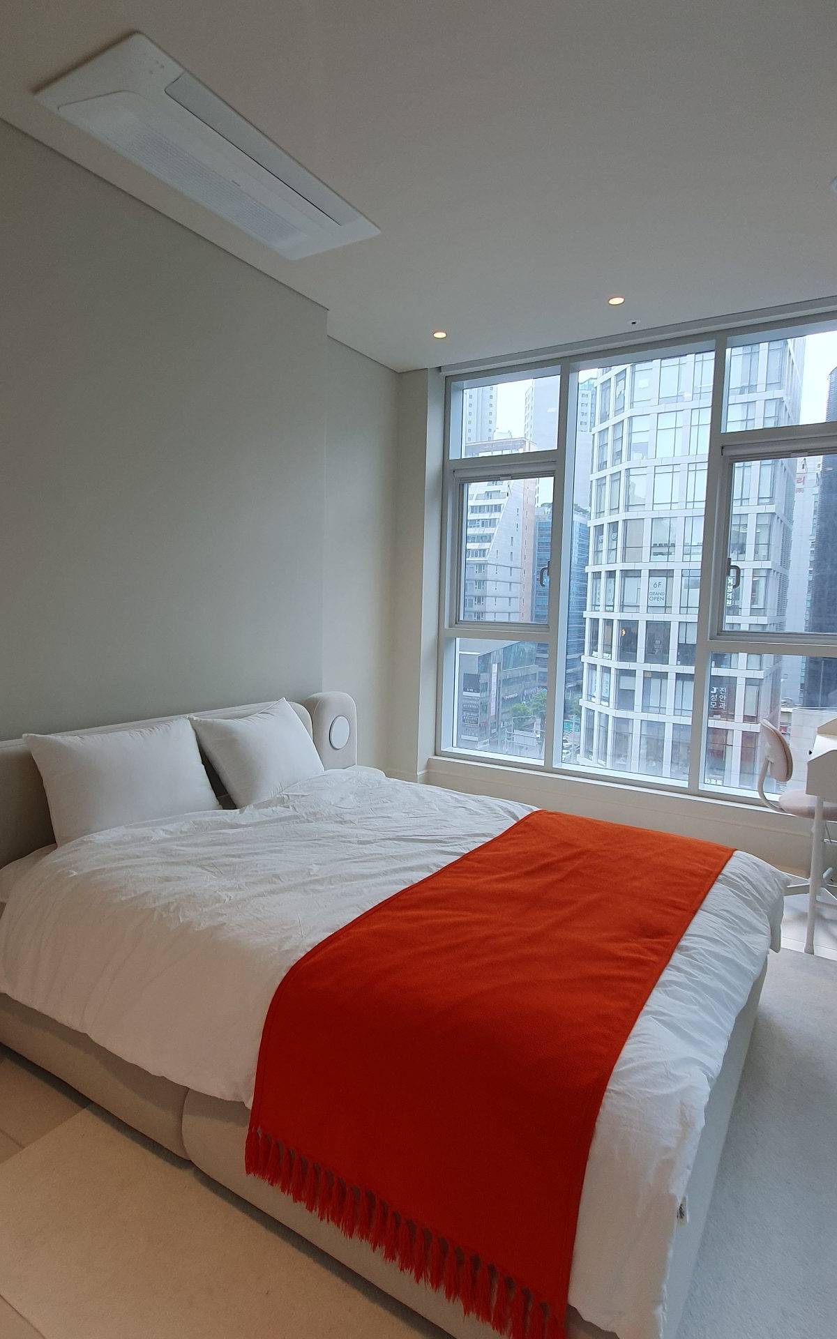 LUCA 831 GANGNAM LUXURY OFFICETEL 8/16